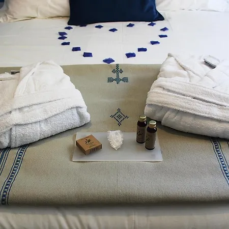 Dream Of Mediterranean House, Jacuzzi, Bbq, Delices Ensoleilles Guest house *